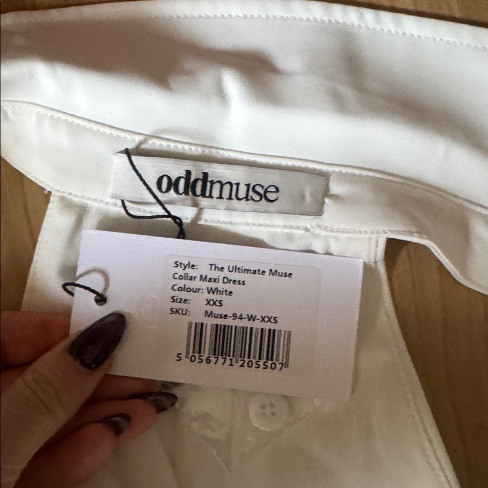 ODDMUSE THE ULTIMATE MUSE COLLAR MAXI DRESS - Picture 3 of 5